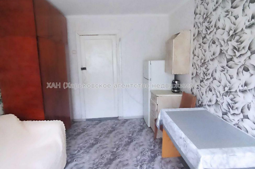 Продам квартиру, Александровский просп. , 1  ком., 24 м², косметический ремонт 